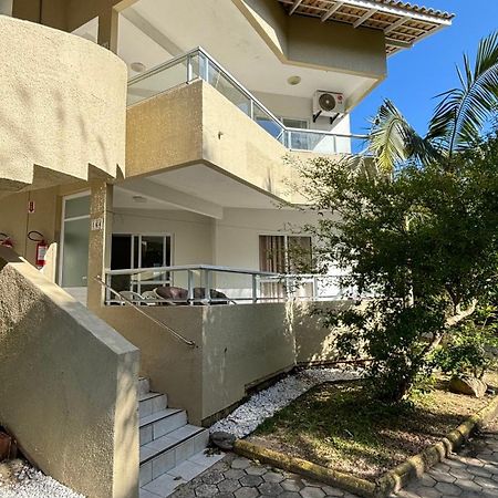 Apto Em Condominio No Centro De Bombinhas, Proximo Da Praia Екстер'єр фото