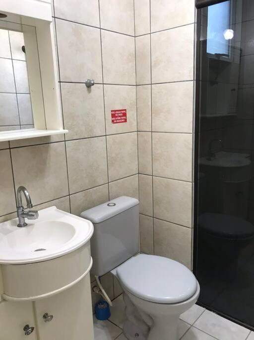 Apto Em Condominio No Centro De Bombinhas, Proximo Da Praia Екстер'єр фото