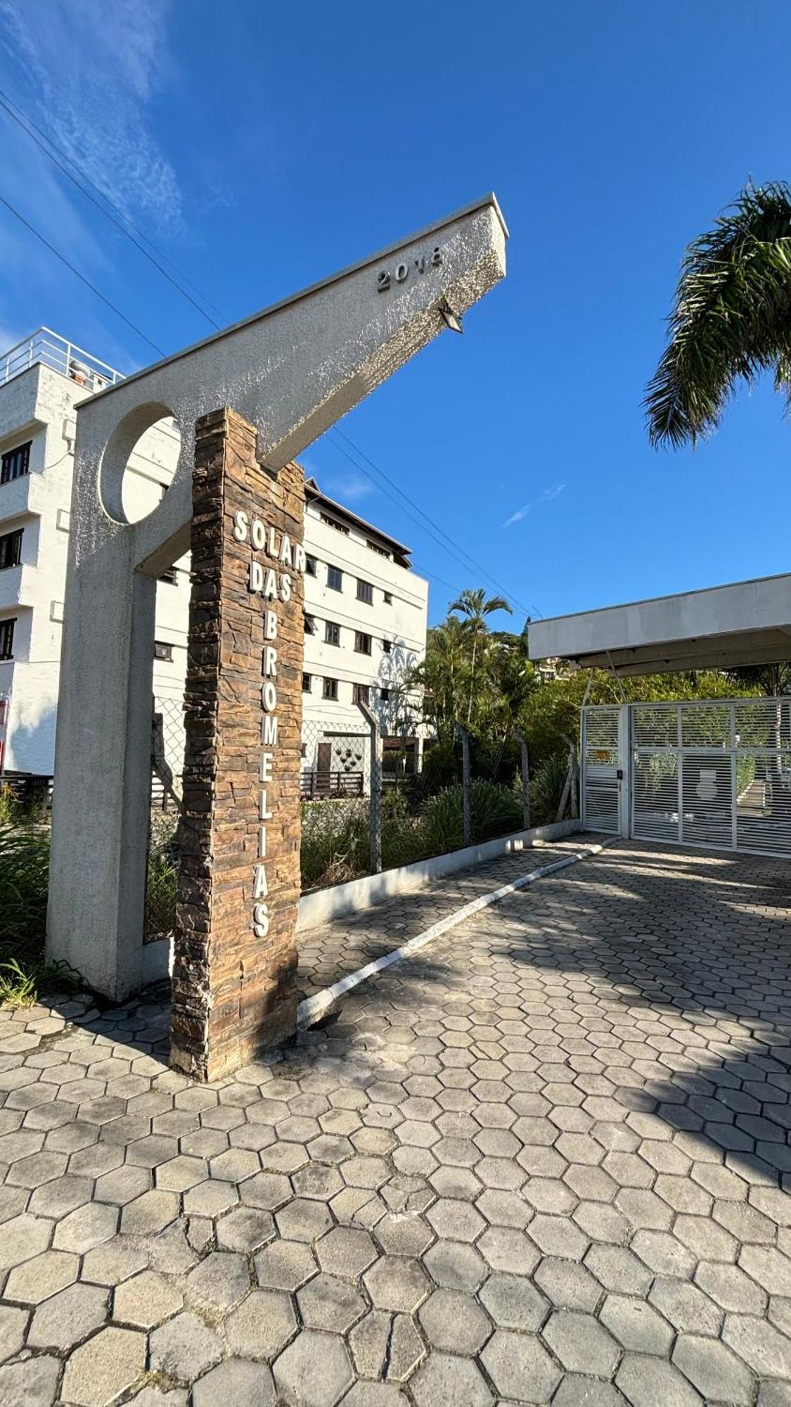 Apto Em Condominio No Centro De Bombinhas, Proximo Da Praia Екстер'єр фото