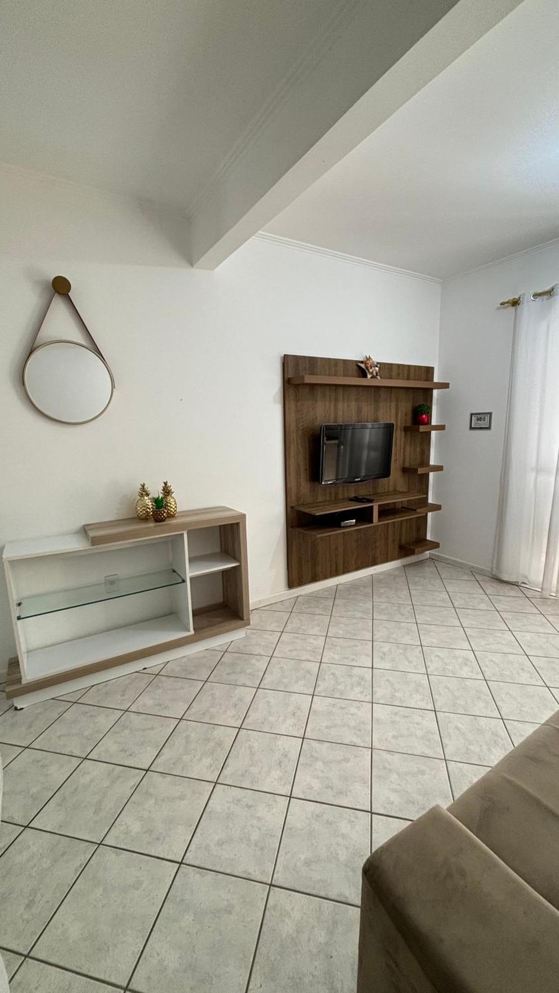 Apto Em Condominio No Centro De Bombinhas, Proximo Da Praia Екстер'єр фото