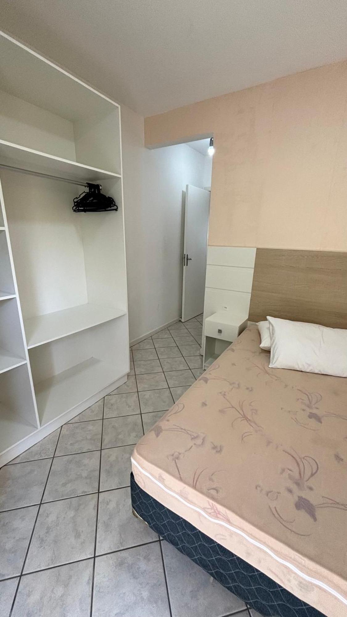 Apto Em Condominio No Centro De Bombinhas, Proximo Da Praia Екстер'єр фото